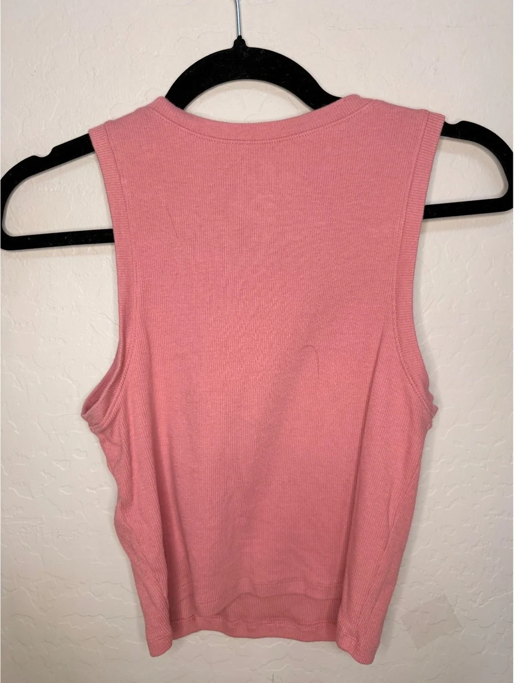 Hollister cropped pink tank top